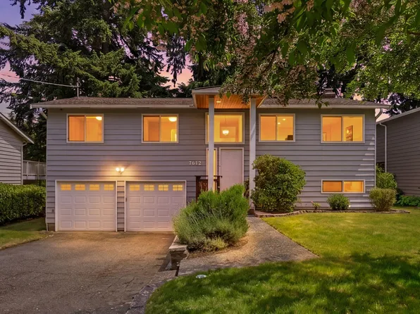 7612 NE 135th Cir NE, Redmond, WA 98052