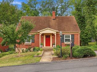 630 Parkview Ave, Staunton, VA 24401