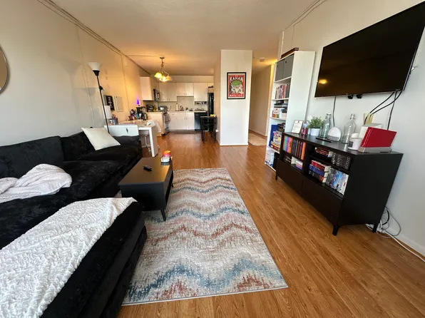 164 Galen St APT 43, Watertown, MA 02472