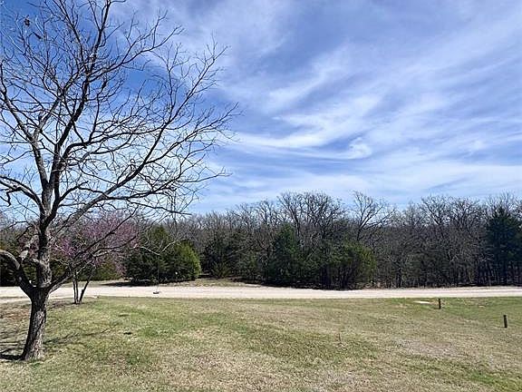 3rd image of 3014 Osage Rd