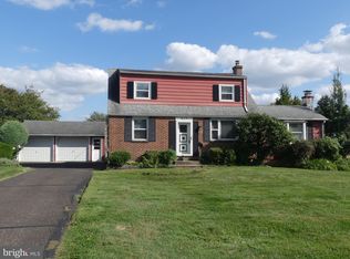 617 Orchard Way, Hatboro, PA 19040