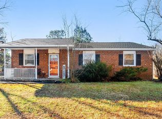 2910 Wedgedale Dr, Durham, NC 27703