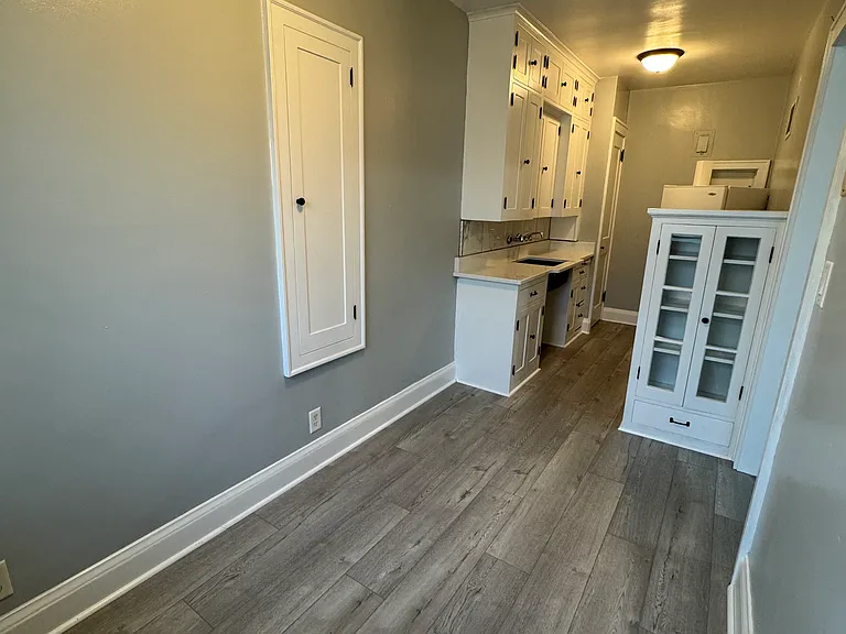 1009 N 18th St #8 — Photo 6