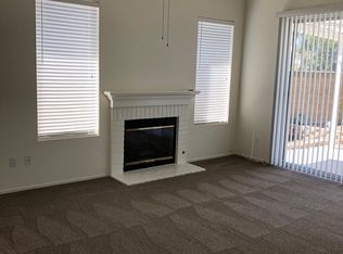 1998 Willow Ridge Dr, Vista, CA 92081