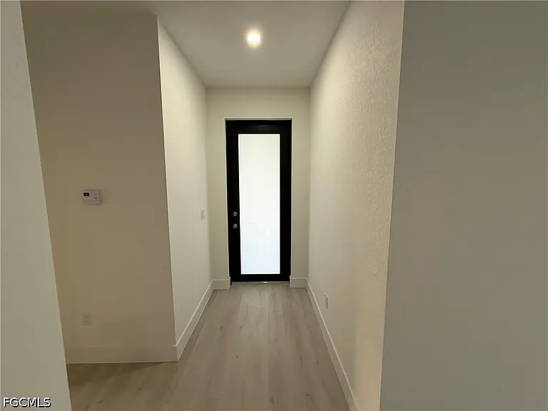 227 Hightower Ave S — Photo 5