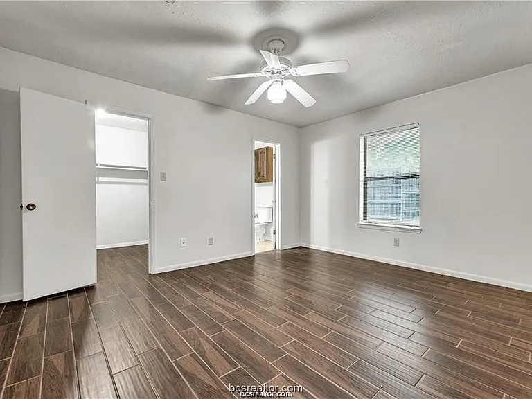 807 Holleman Dr — Photo 12