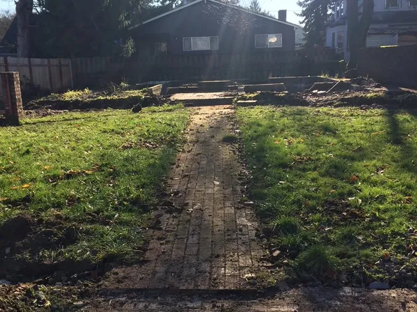 1646 N Emerson St, Portland, OR 97217