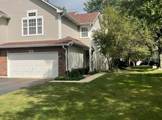 3092 Kentshire Cir, Naperville, IL 60564
