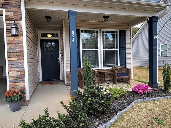 3rd image of 854 Ashton Ridge Rd