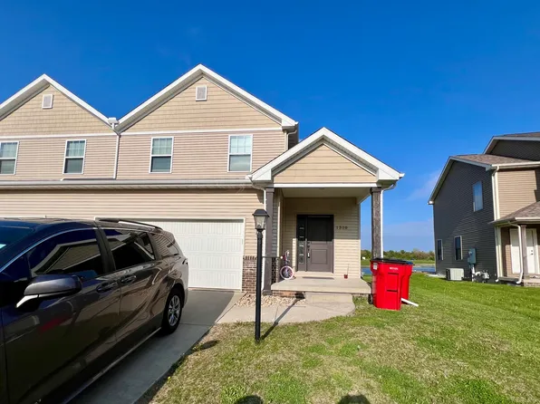 1310 Myrtle Beach Ave, Champaign, IL 61822