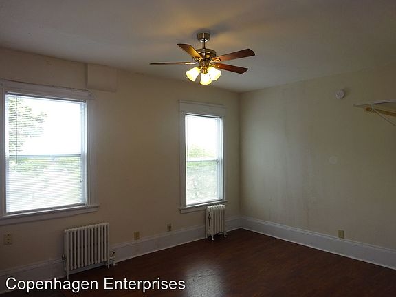 3rd image of 2820 1st Ave S APT 21
