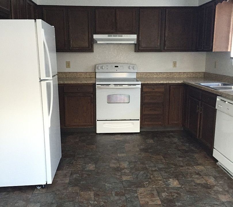 1st image of 1391 Easy St #2