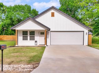 801 SE 4th St, Cooper, TX 75432