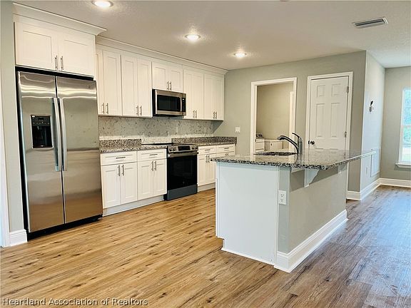 4th image of 5113 Trevino Ave