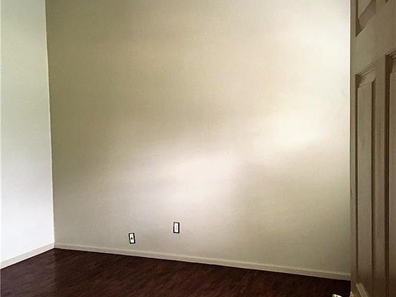4th image of 4501 Huntington Dr