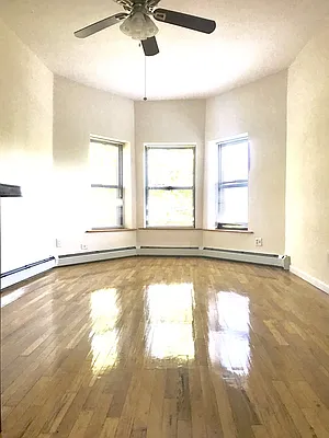 Rented by U2Apartment LLC | media 30