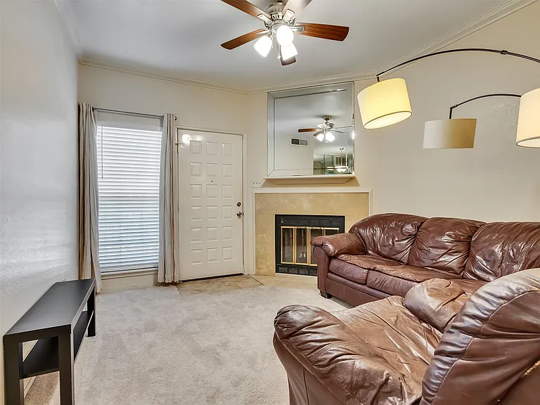 921 Marine Dr #200 — Photo 10