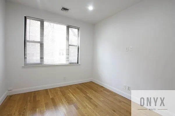 Rented by Onyx | media 2