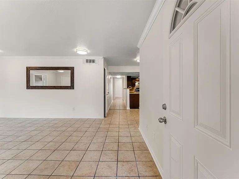 12633 Memorial Dr #50 — Photo 3