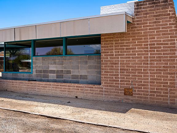 3rd image of 5646 E Towner St