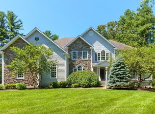 89 Davis Rd, Carlisle, MA 01741