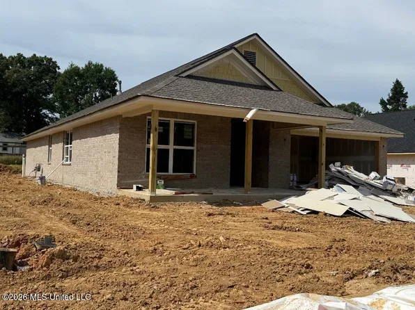 8985 Jackson Ln, Olive Branch, MS 38654