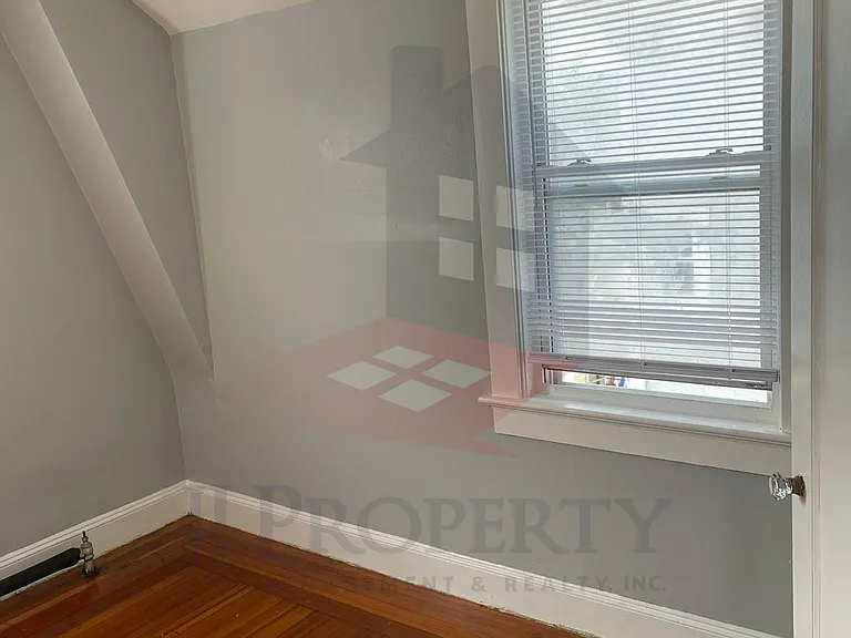 767-769 Broad St #3 — Photo 5