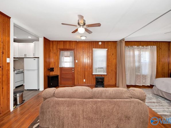 huntsville-alabama-92132369 picture