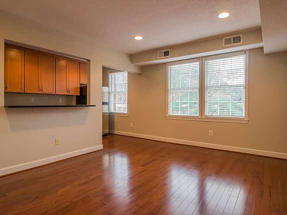 4th image of 504 Bashford Ln Unit 3122