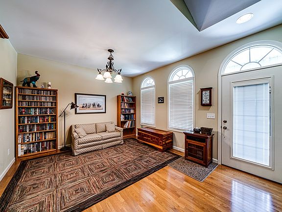 2nd image of 2214 Shelby Dr