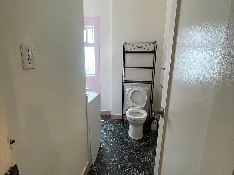 2514 Piedmont Ave — Photo 39