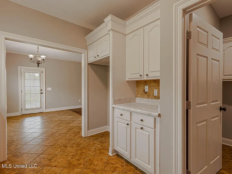 101 Sara Fox Dr — Photo 11