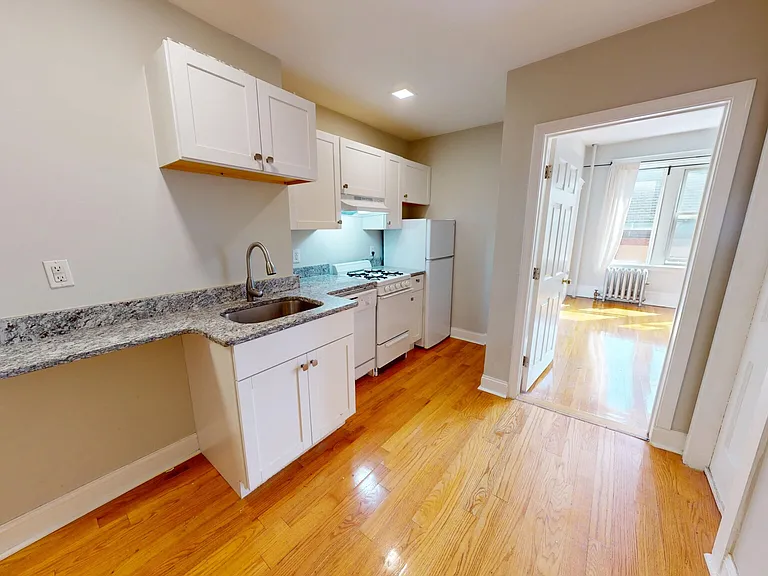 38 Hemenway St #33 — Photo 3