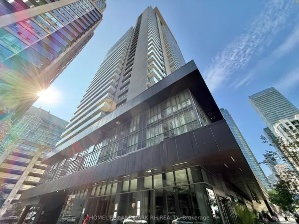 770 Bay St Penthouse 601, Toronto, ON M5G 0A6