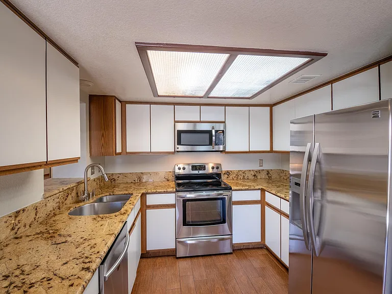 1321 Del Mar St #3 — Photo 14