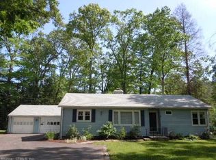 8 Sepous Rd, Avon, CT 06001