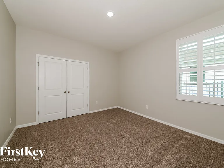 6518 Devesta Loop — Photo 12
