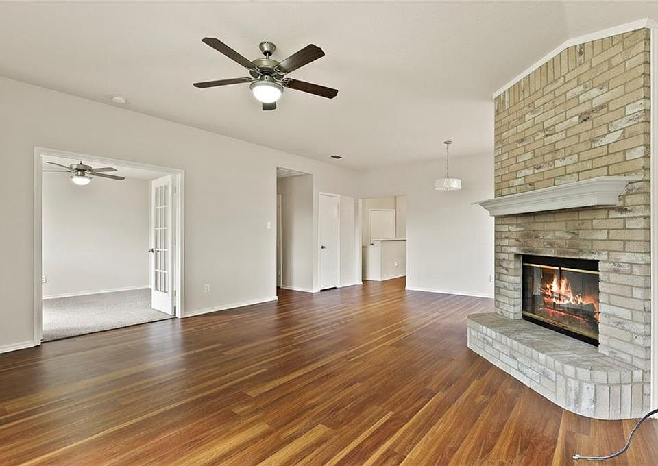 1st image of 1721 Stewart St