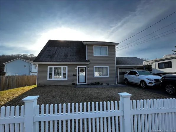 106 Clover Street, Waterbury, CT 06706