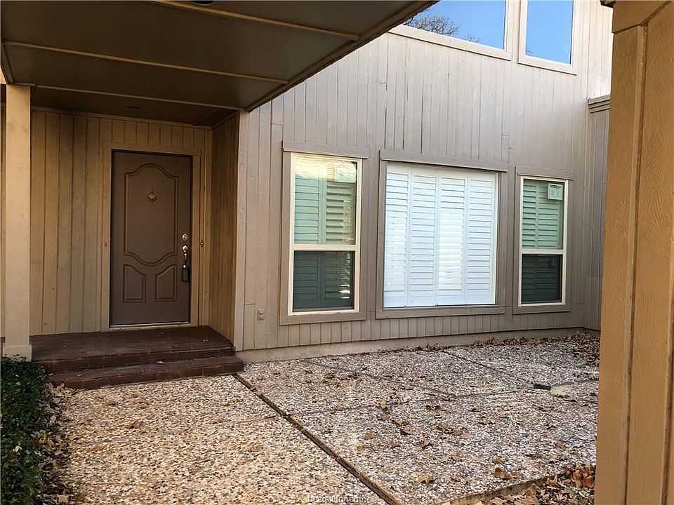 1st image of 10 Forest Dr #Cs