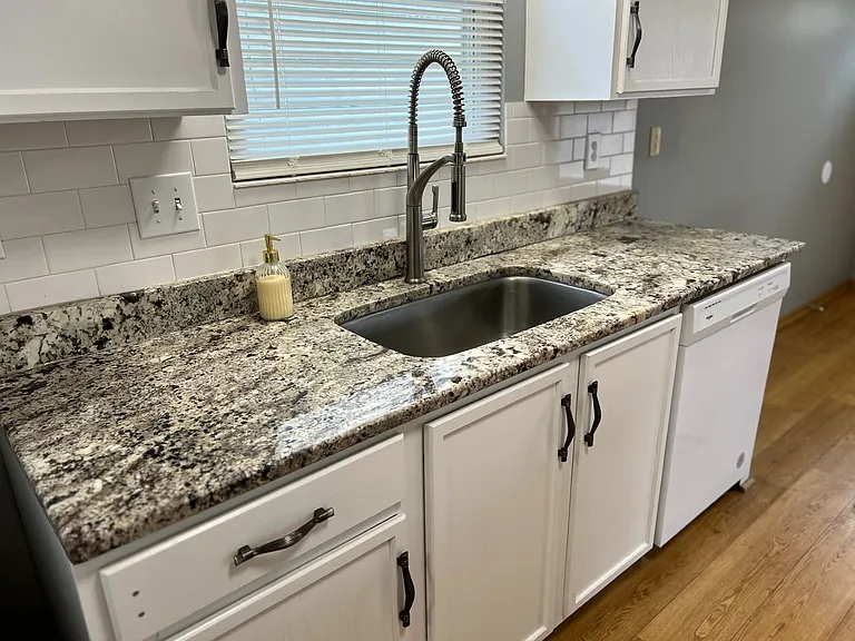 5929 Bay Harbor Dr — Photo 5