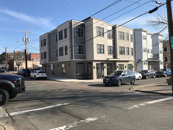 2nd image of 17-19 Dehon St #1