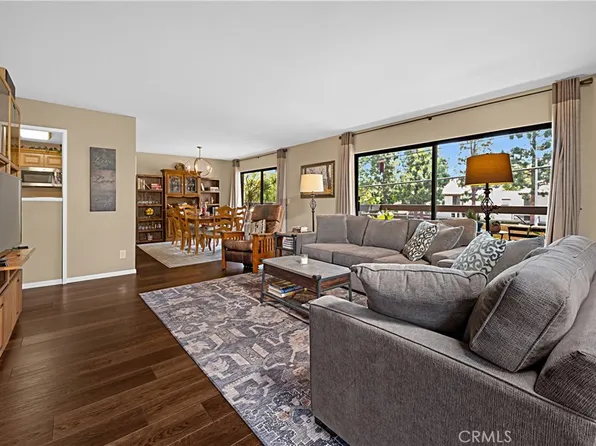 5001 E Atherton St APT 204, Long Beach, CA 90815