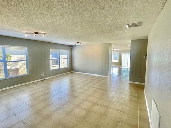3rd image of 103 Somerset Oaks Ct