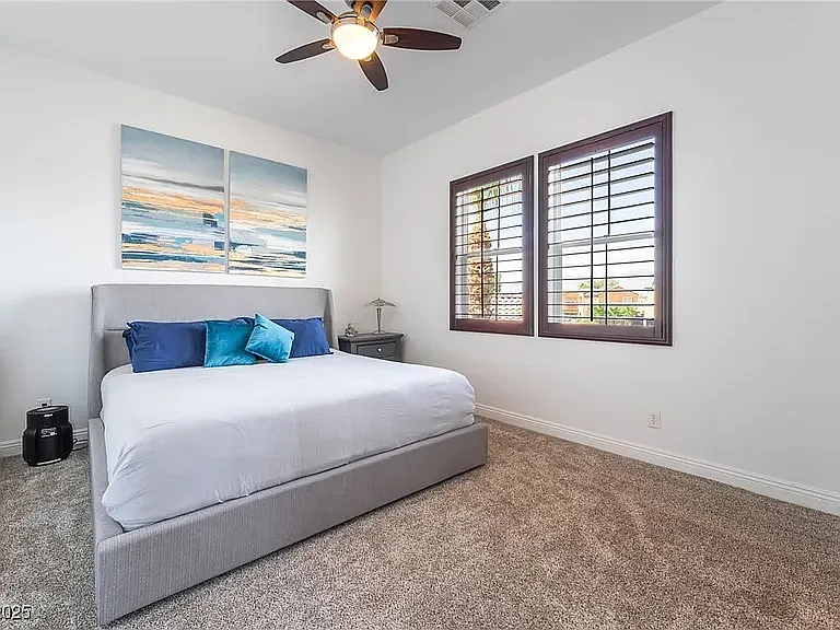 Upstairs bedroom #3 - king bed