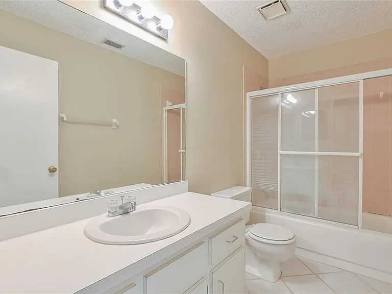 11001 SE Sunset Harbor Rd #H52 — Photo 10