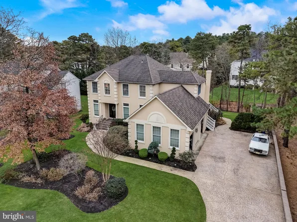 83 Forrest Hills Dr, Voorhees, NJ 08043