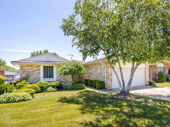 11952 Steven Dr, Sterling Heights, MI 48312