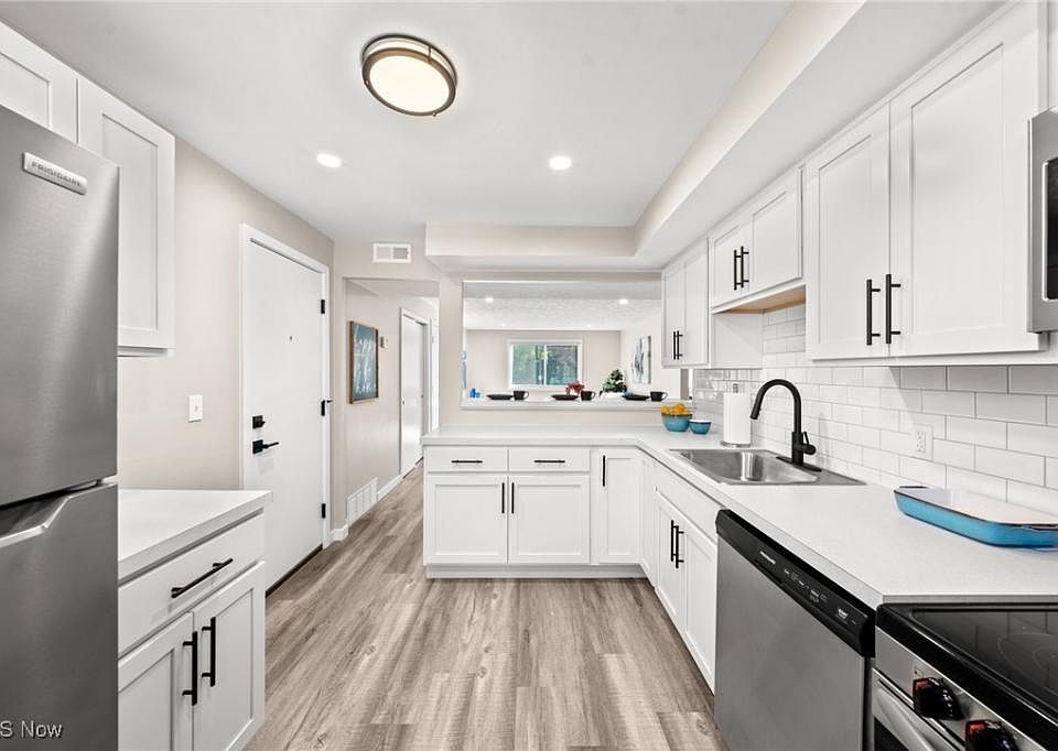 1st image of 1673 Southbend Dr #17486843
