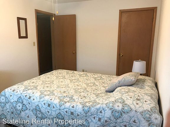 5th image of 5851 Garrett Ln APT 1